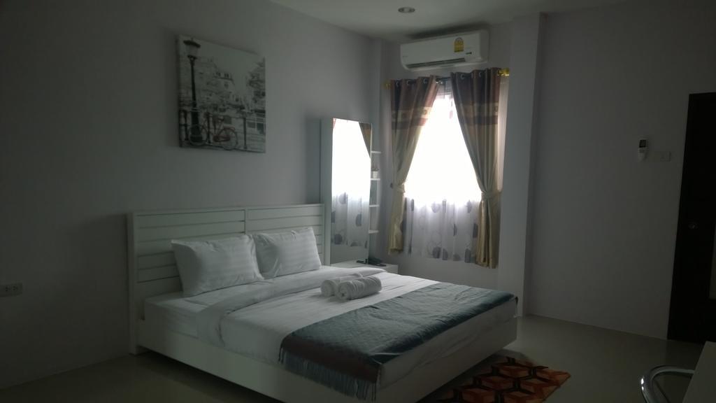 The Zara Double Tree Hotel Ubon Ratchathani Chambre photo